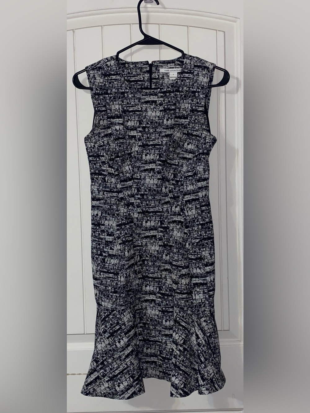 Diane Von Furstenberg Black and White Textured Print Midi Dress